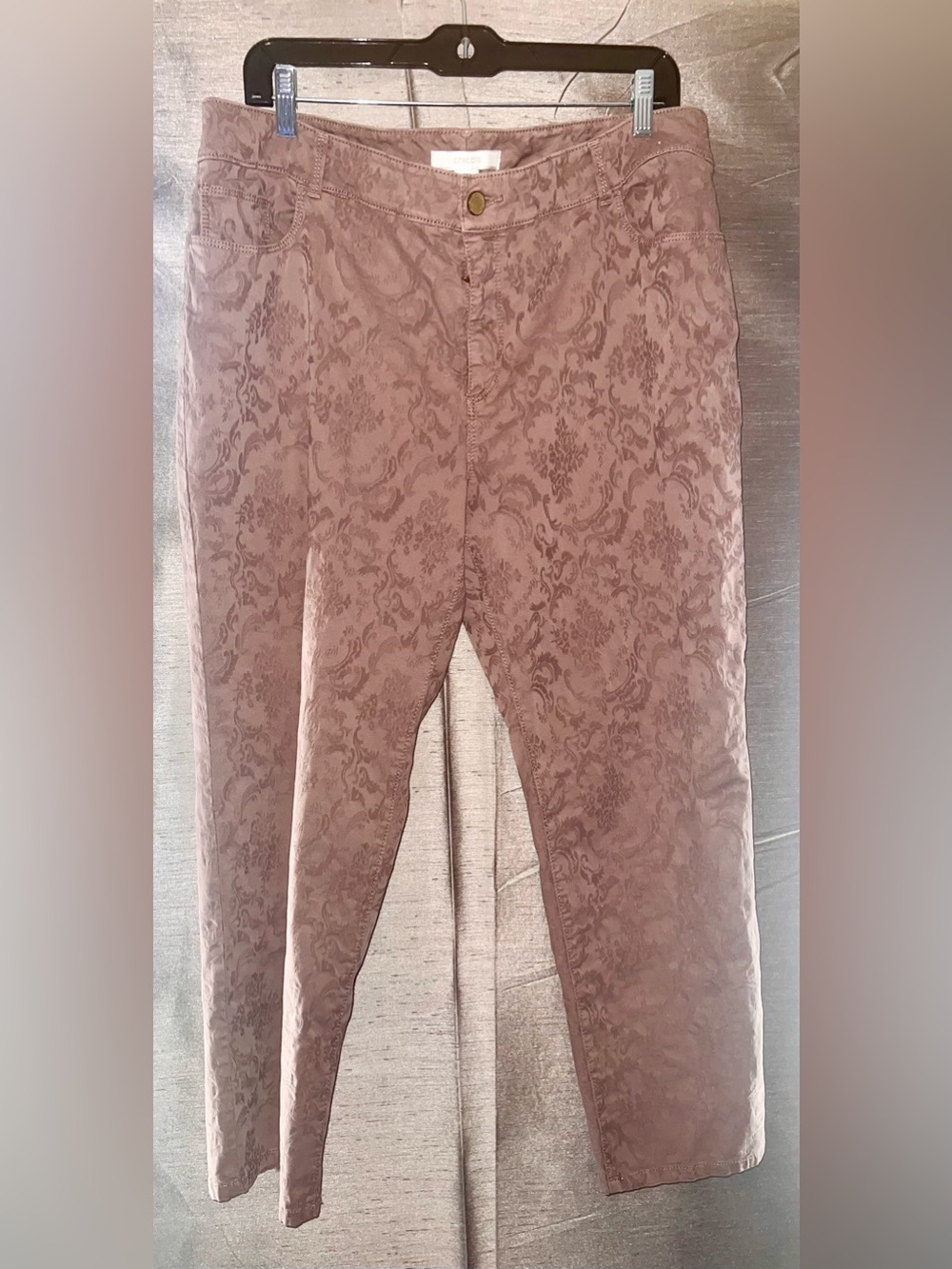 Chico's Damask Pattern Ankle Pants Size 2.5 (US 14) Dusty Pink/Taupe/ Tannish